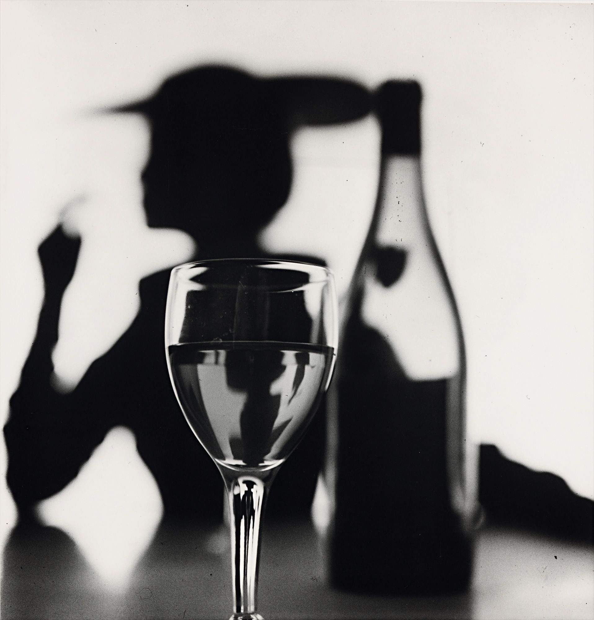 <b>IRVING PENN</b> <i>Girl behind glass (Jean Patchett), New York</i>, 1949