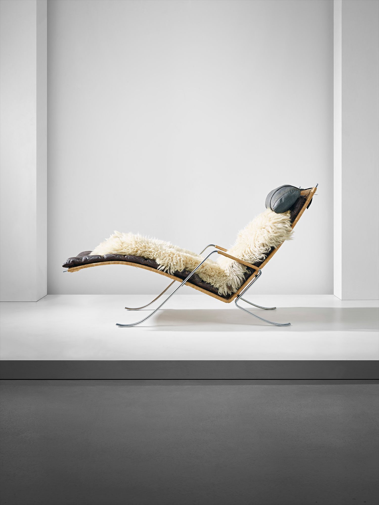 <b>PREBEN FABRICIUS AND JØRGEN KASTHOLM</b> <i>Early 'Grasshopper' chaise lounge, model no. FK87,</i> designed 1968