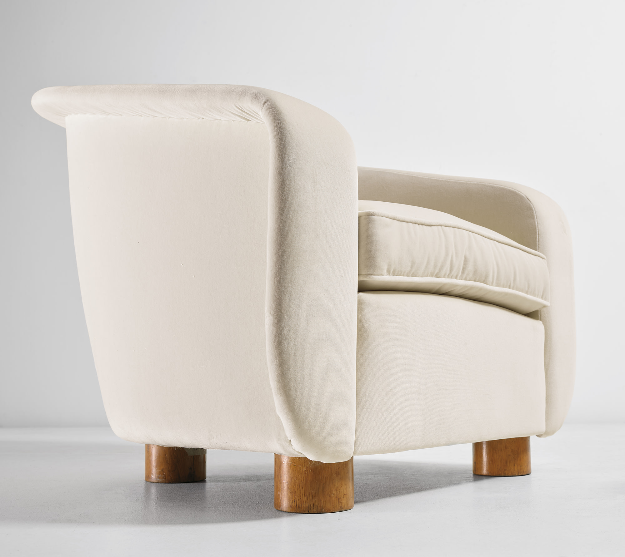 <p><strong>JEAN ROYÈRE</strong> <em>Pair of armchairs</em>, 1955-1958</p>