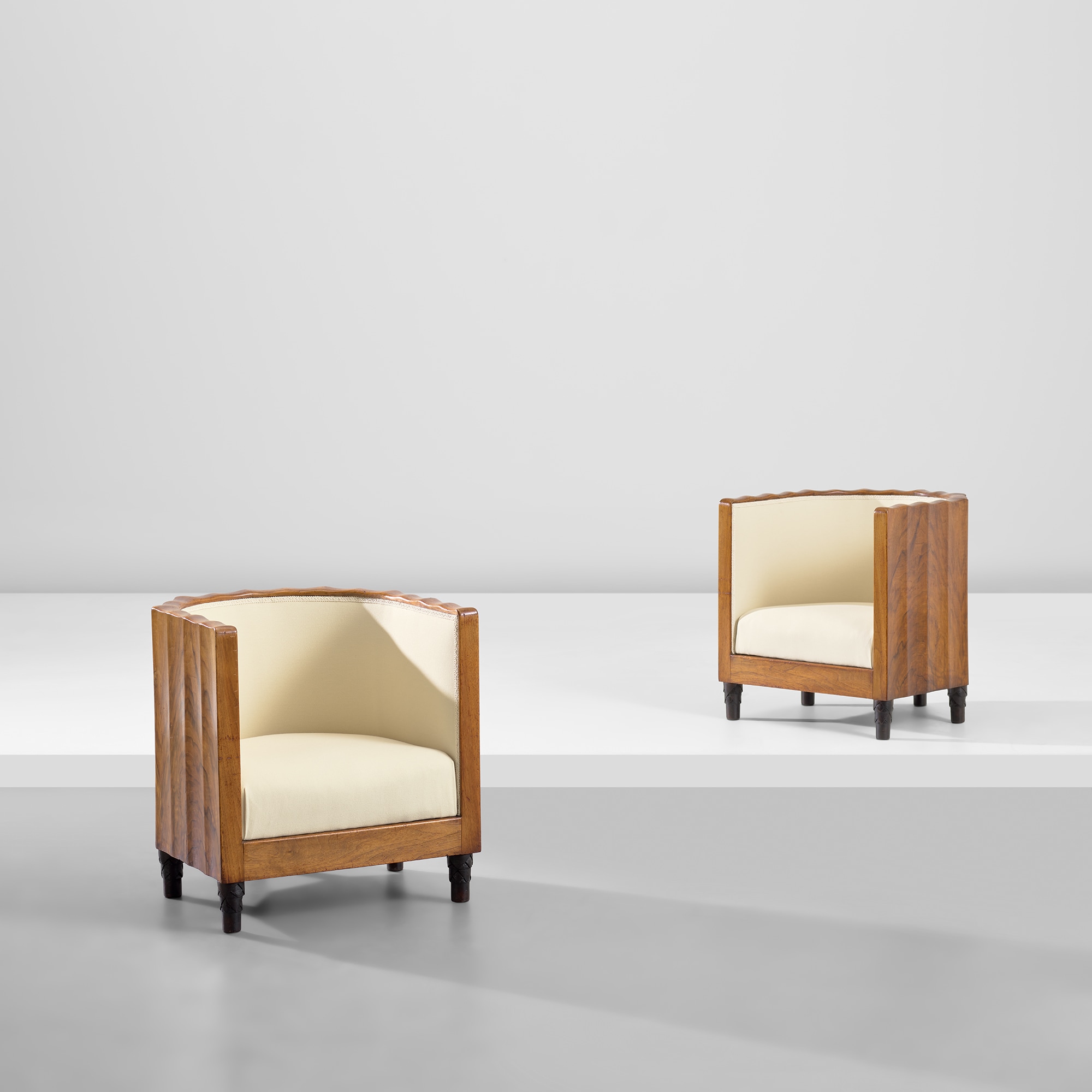 <p><strong>RON ARAD</strong>&nbsp;<em>&#39;Thick Vac&#39; chair,</em>&nbsp;2006</p>
