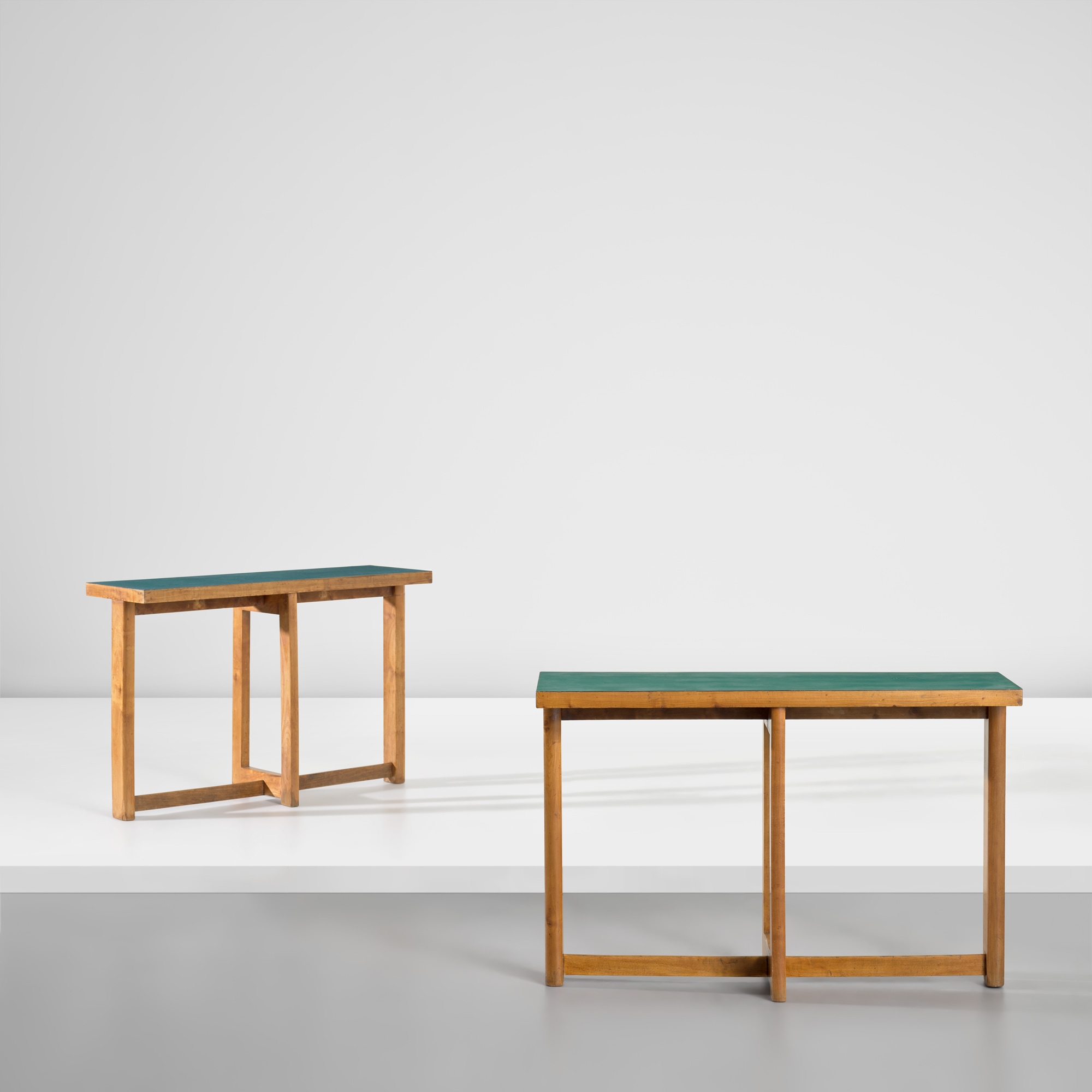 <p><strong>CARLO SCARPA</strong>&nbsp;<em>Two rare console tables,&nbsp;designed for Ca&#39; Foscari University, Venice,</em>&nbsp;1935-1937</p>
