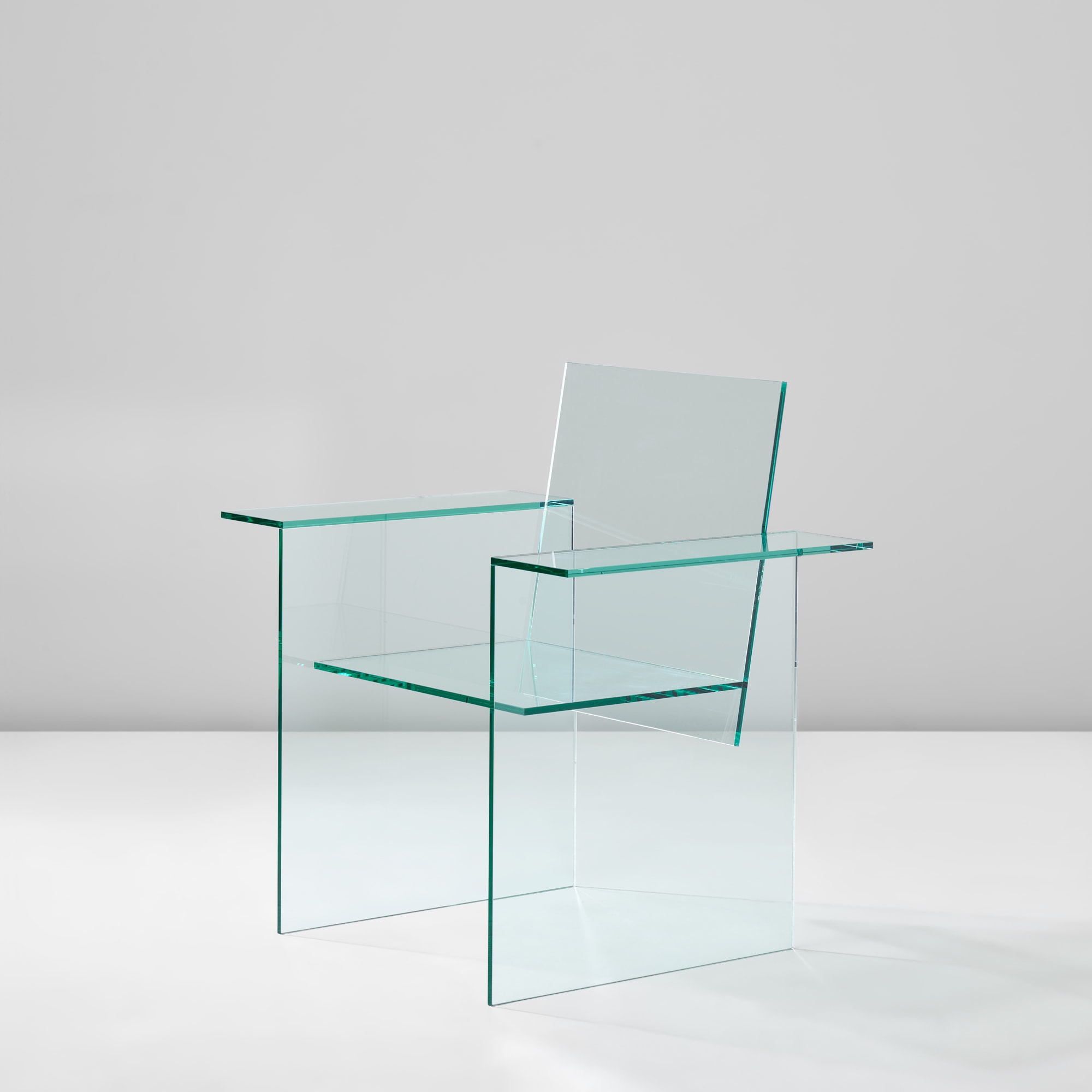 <p><strong>SHIRO KURAMATA</strong>&nbsp;<em>&#39;Glass&#39; chair,</em>&nbsp;1976</p>
