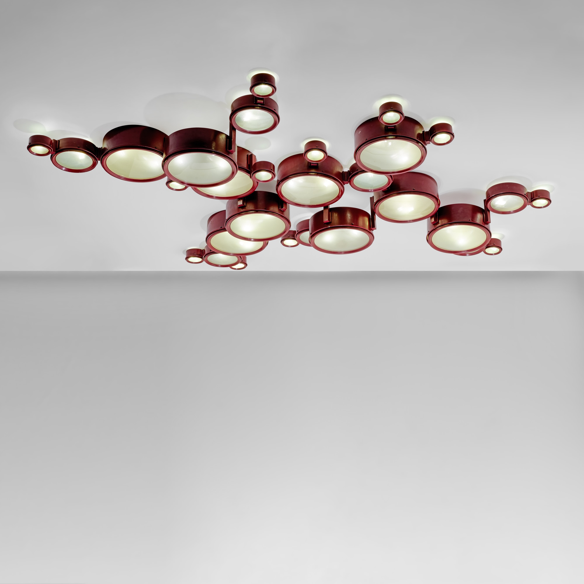<p><strong>STUDIO B.B.P.R.</strong>&nbsp;<em>Ceiling light,</em>&nbsp;circa 1962</p>
