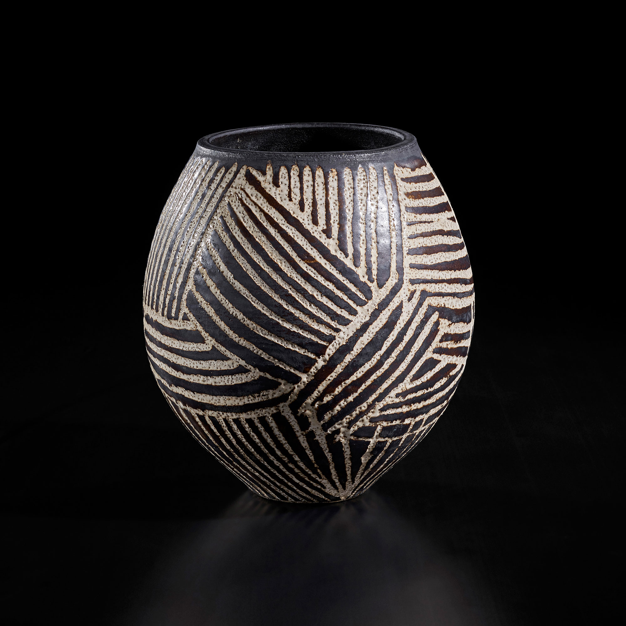 <b>HANS COPER </b>Early stoneware vase