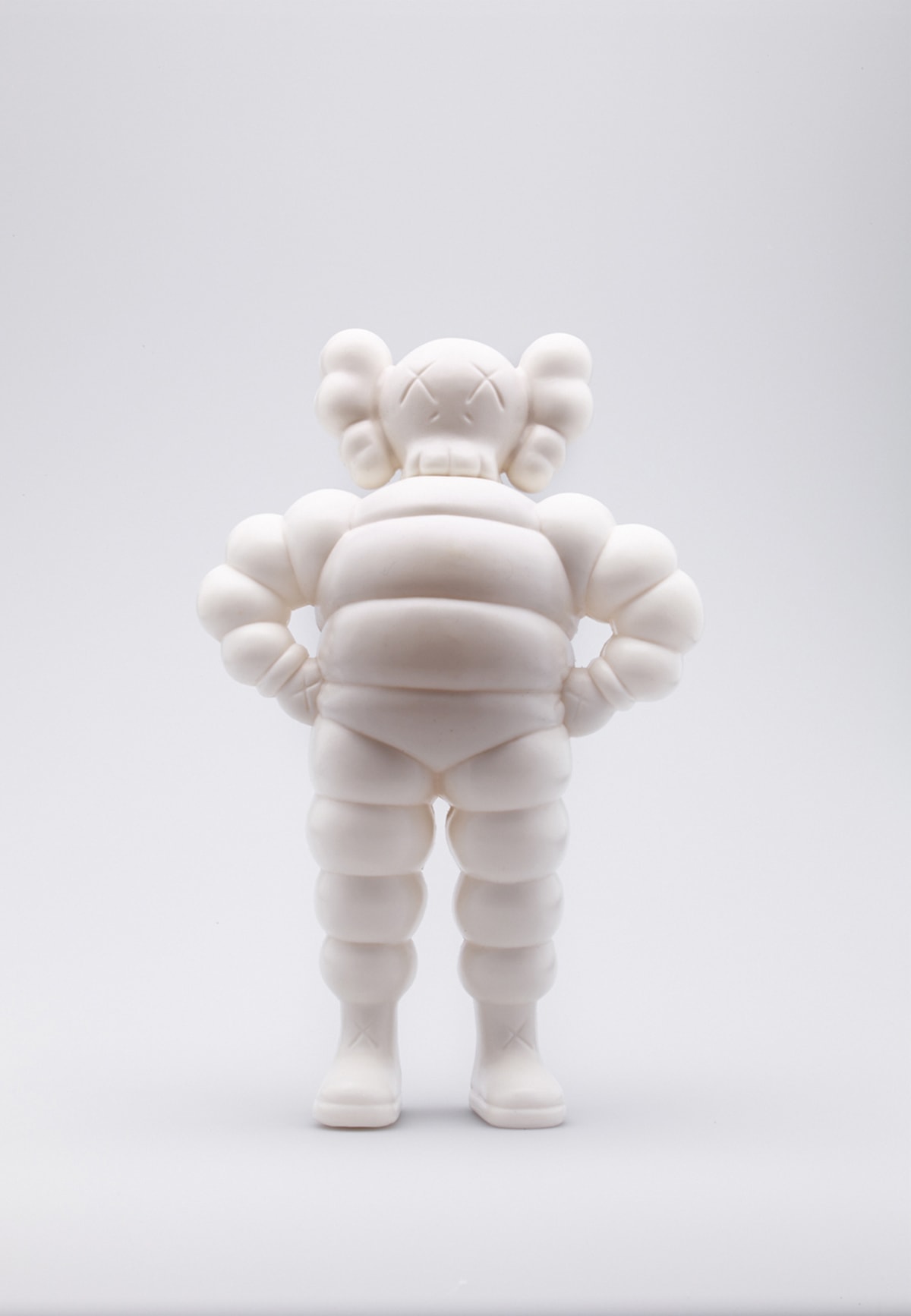 その他 KAWS chums KAWS - Chum Black, 2002 Signed by KAWS – TOY TOKYO
