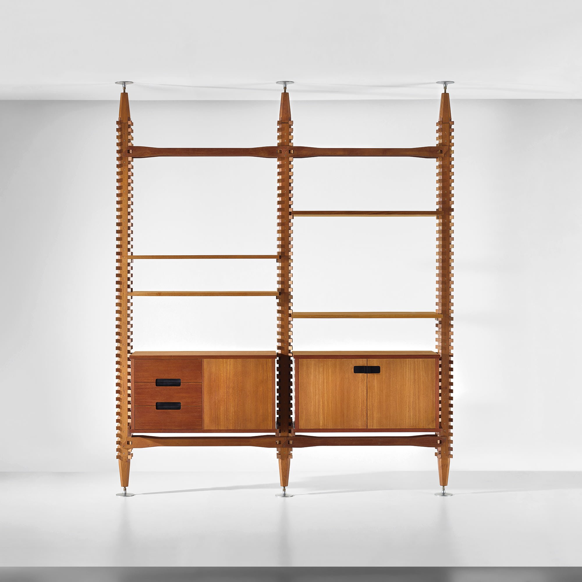 <p><strong>ICO PARISI </strong><em>‘Lerici’ modular bookcase</em>,<em> c</em>. 1958</p>