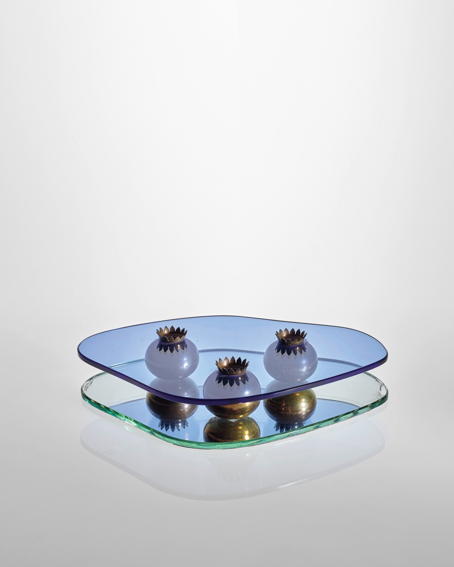 <p><strong>PIETRO CHIESA</strong>&nbsp;<em>Centrepiece</em>, c. 1938</p>
