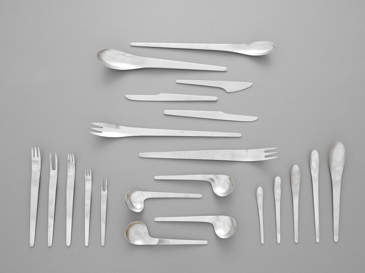 <p><strong>ARNE JACOBSEN&nbsp;</strong><em>&#39;AJ&#39; flatware service, model no. 660</em>, designed 1957, executed 1957-1977</p>
