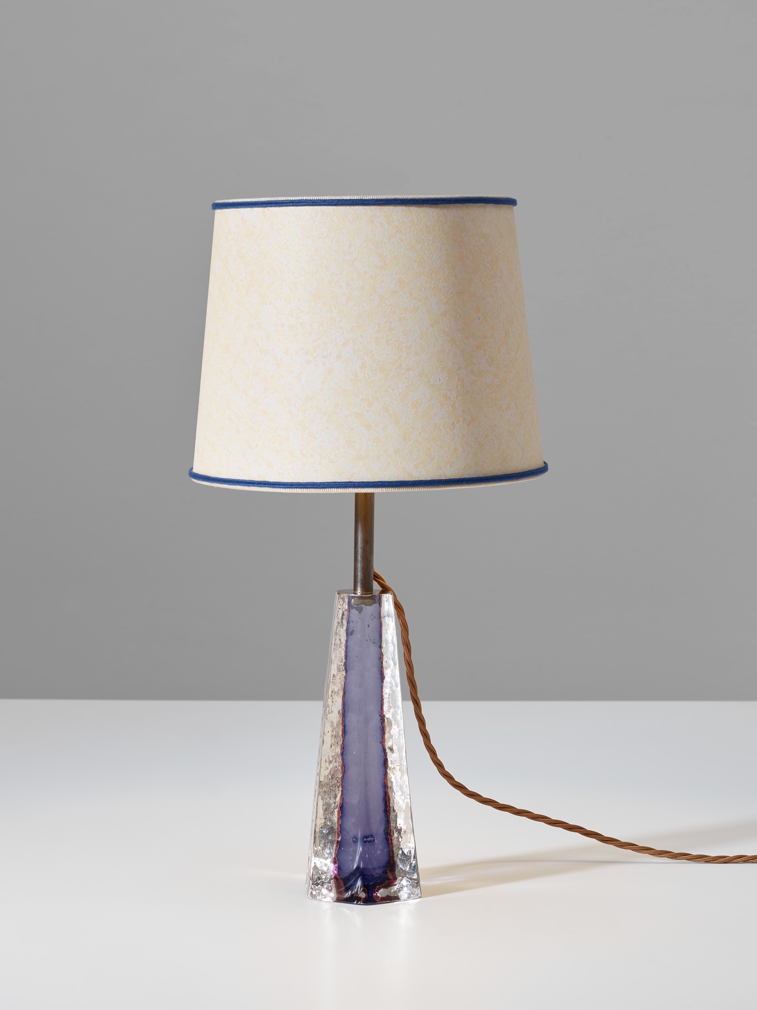 <p><strong>VENINI </strong><em>Table lamp circa</em>, 1952</p>