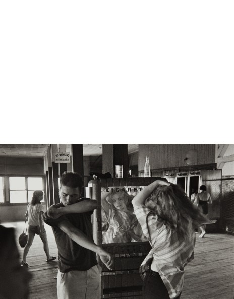 Buy Outside Inside by Bruce Davidson in slipcase online
