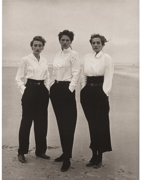 Peter Lindbergh: Works for Sale, Upcoming Auctions & Past Peter Lindbergh: Works for Sale, Upcoming Auctions & Past