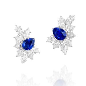 Uncovering the Brilliance: Different Types of Van Cleef & Arpels Stones -  Academy by FASHIONPHILE