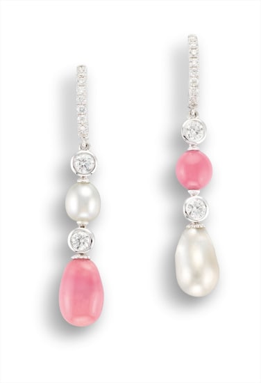 Conch Pearl and Diamond Necklace and Earrings  Moussaieff  Moussaieff