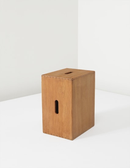 le corbusier cube stool