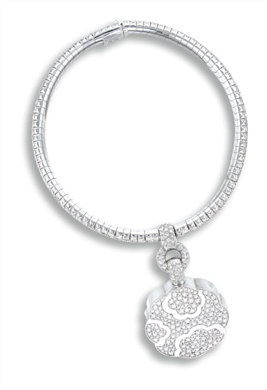 Chanel A Diamond Watch Charm Bracelet Profil De Camélia Phillips Chanel A Diamond Watch Charm Bracelet