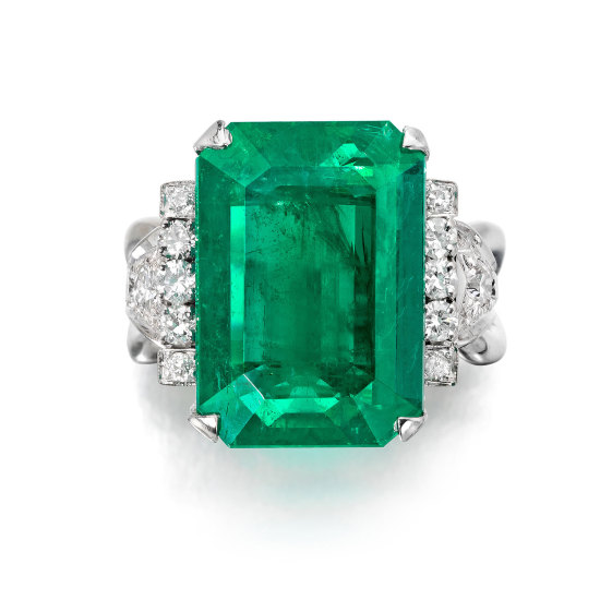 Jewels & More: Online Auction New York Thursday, April 7, 2022 | Phillips