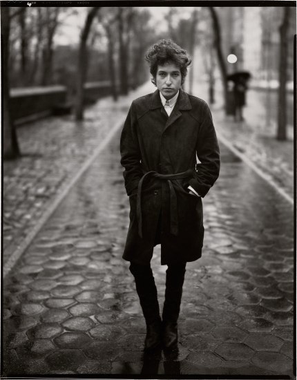Bob Dylan, at 81, Still Gives the Camera What It Wants - The New