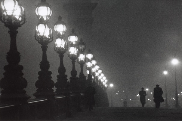 Île Saint-Louis, Paris, 14 juillet, 1961 by Willy Ronis on
